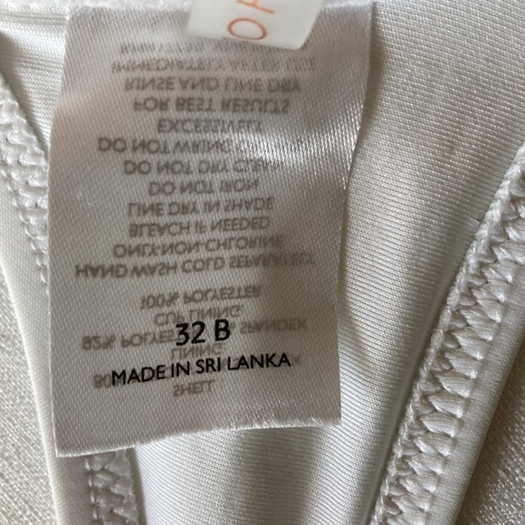 Shade and Shore Bathing Suit Bikini Top White Size 32B - Picture 7 of 8